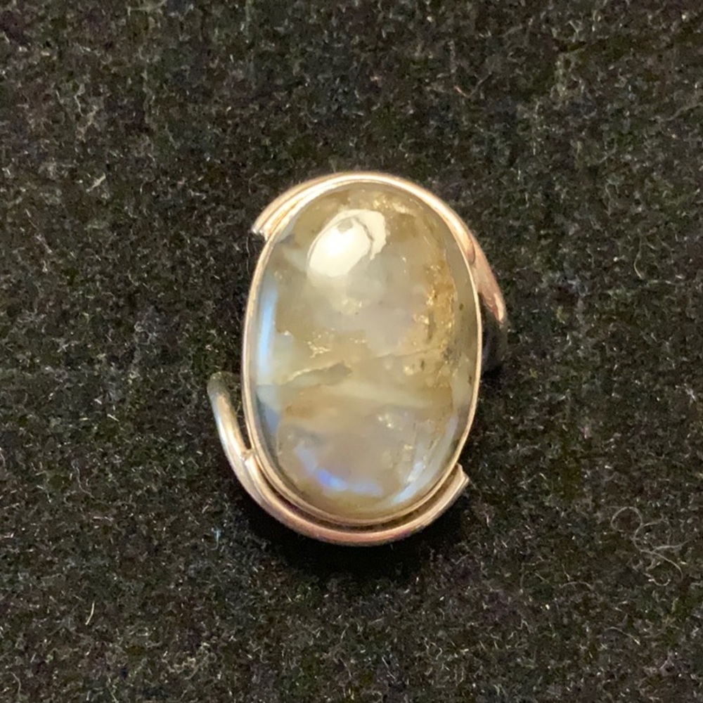 9.75 Large Labradorite 925 Ring